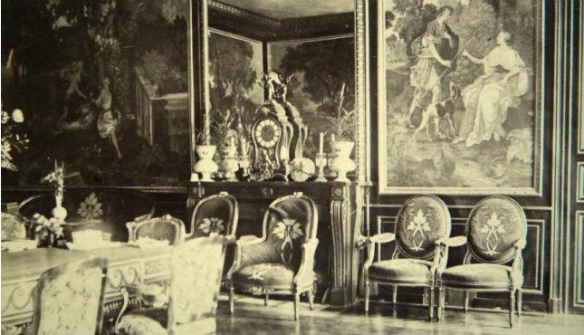 Photo ancienne du salon de la propriété des Bréton