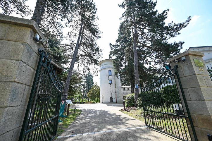 L'entrée du parc du Moulin Fidel