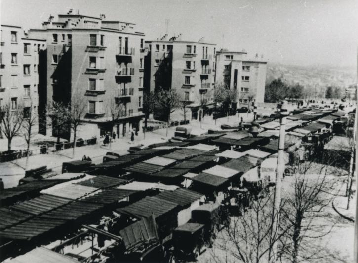 Le marché avenue Payret-Dortail (Aujourd’hui Charles-de-Gaulle).