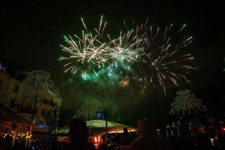 Un feu d’artifice pour clôturer la Grande Parade.